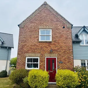 Holiday home Sunrise With On-site Swimming And Sauna, Filey
